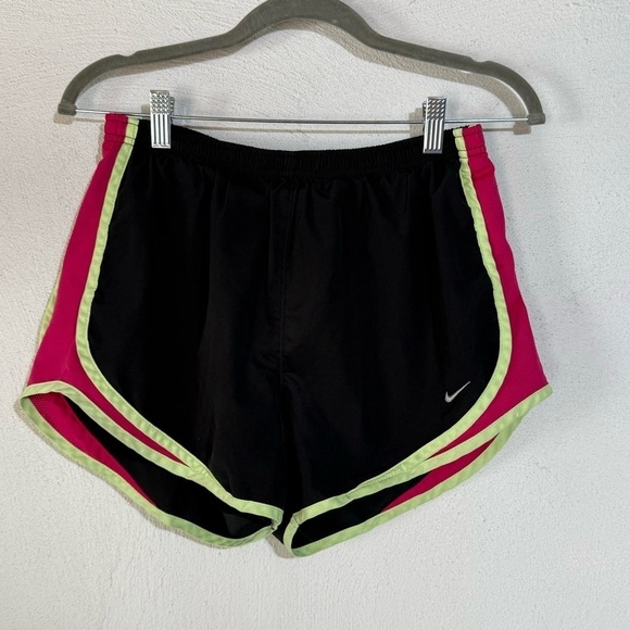 Nike running shorts - Picture 1 of 6
